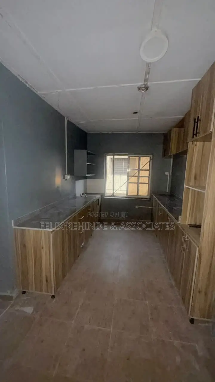 4bdrm Block of Flats in Bodija for rent
