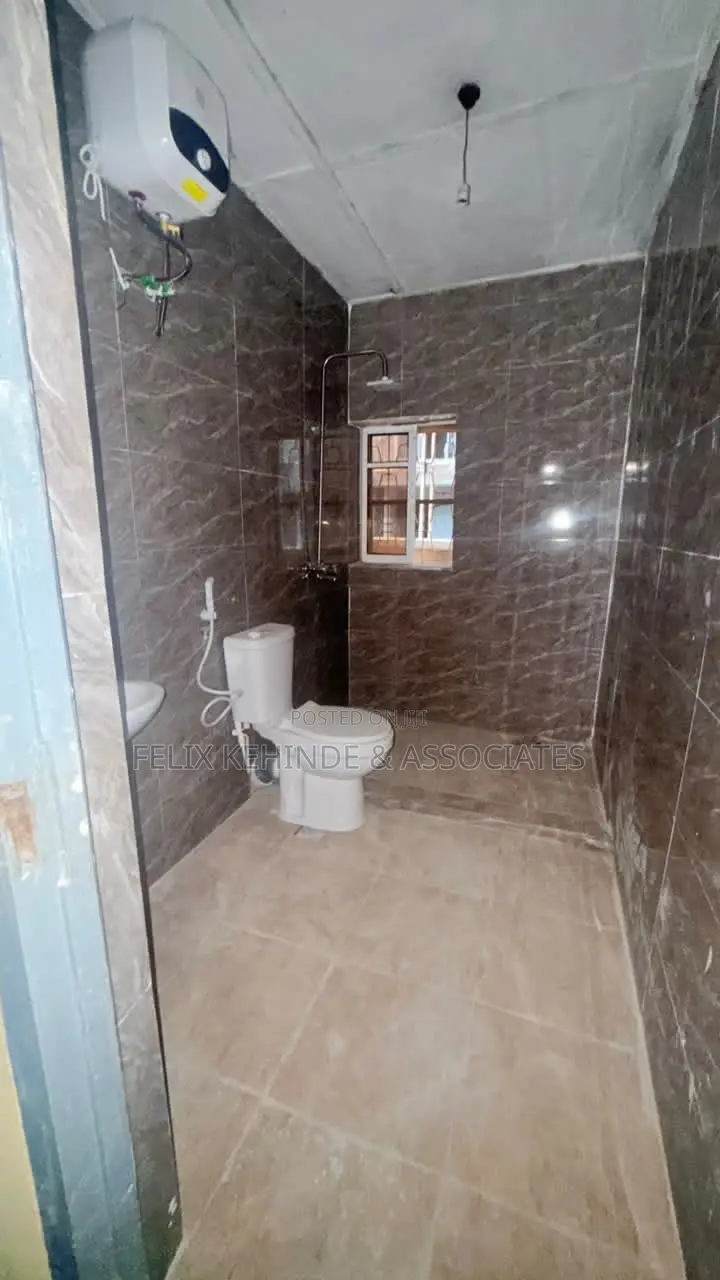 4bdrm Block of Flats in Bodija for rent