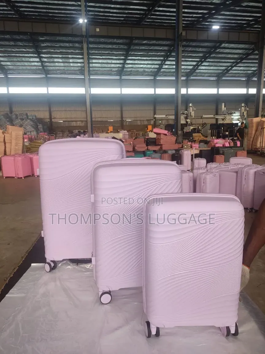 Strong and Durable Rubber Box