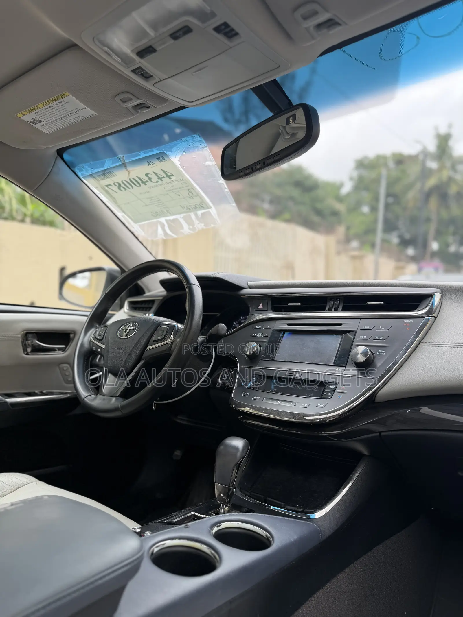 Toyota Avalon XLE Touring Sedan FWD (3.5L 6cyl 6A) 2013 Blue