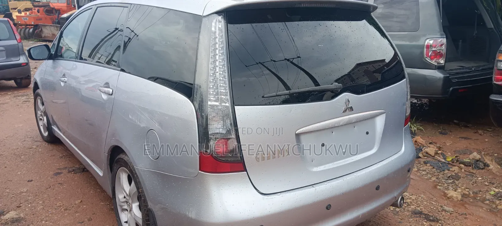Mitsubishi Grandis 2008 Silver