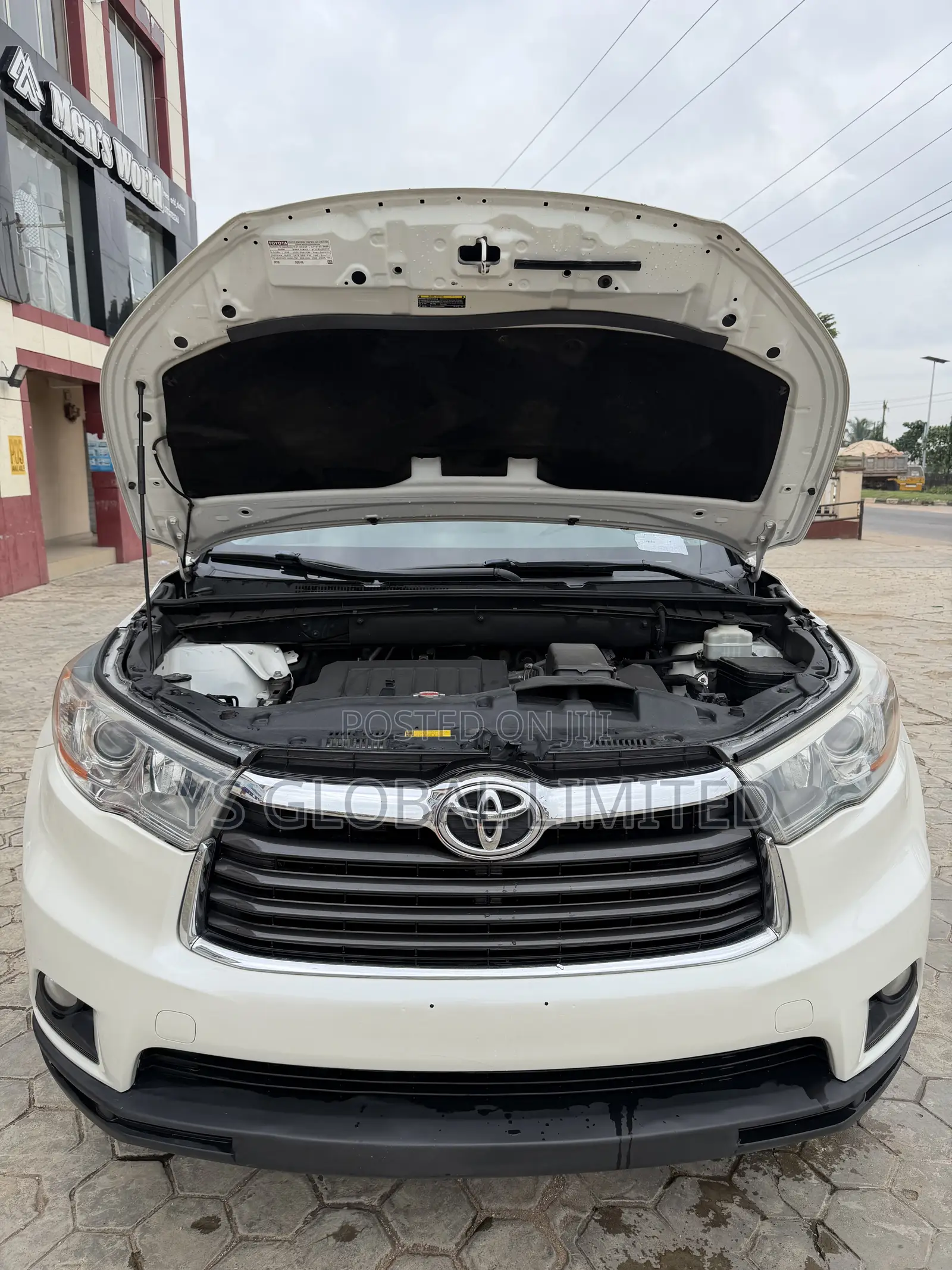 Toyota Highlander XLE V6 4x2 (3.5L 6cyl 6A) 2016 White