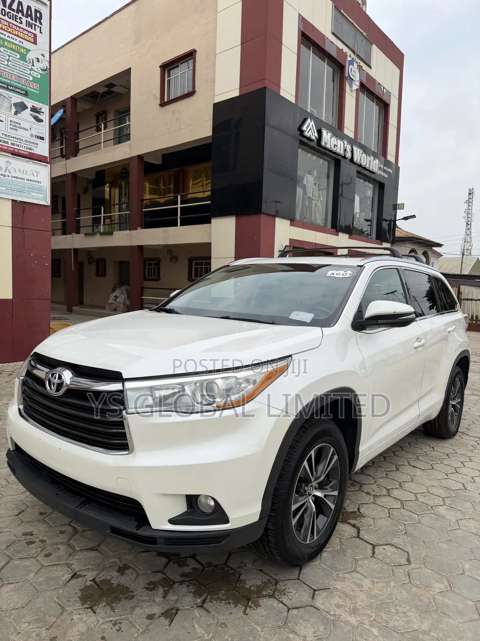 Toyota Highlander XLE V6 4x2 (3.5L 6cyl 6A) 2016 White