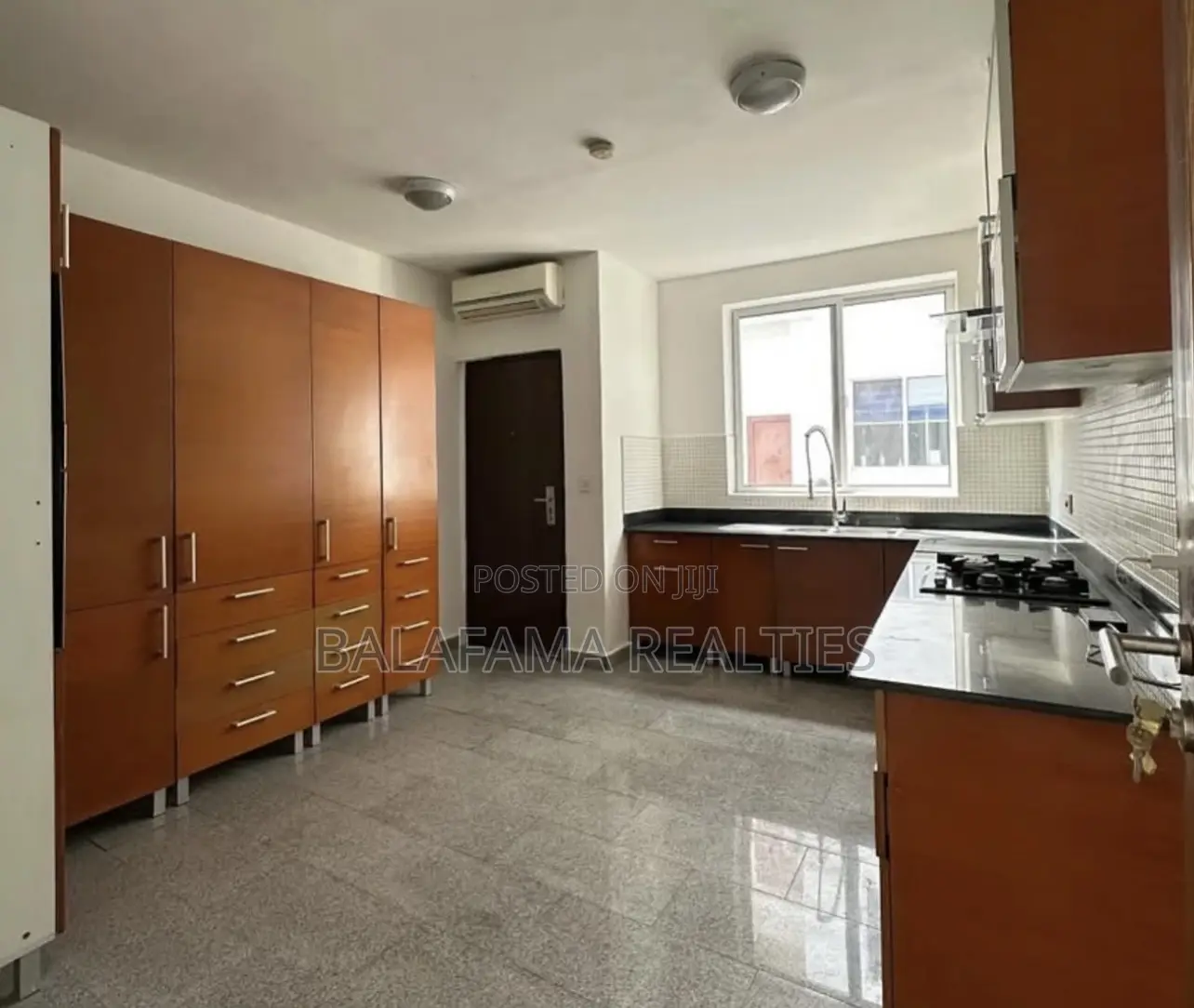 3bdrm Apartment in Banana Island for sale