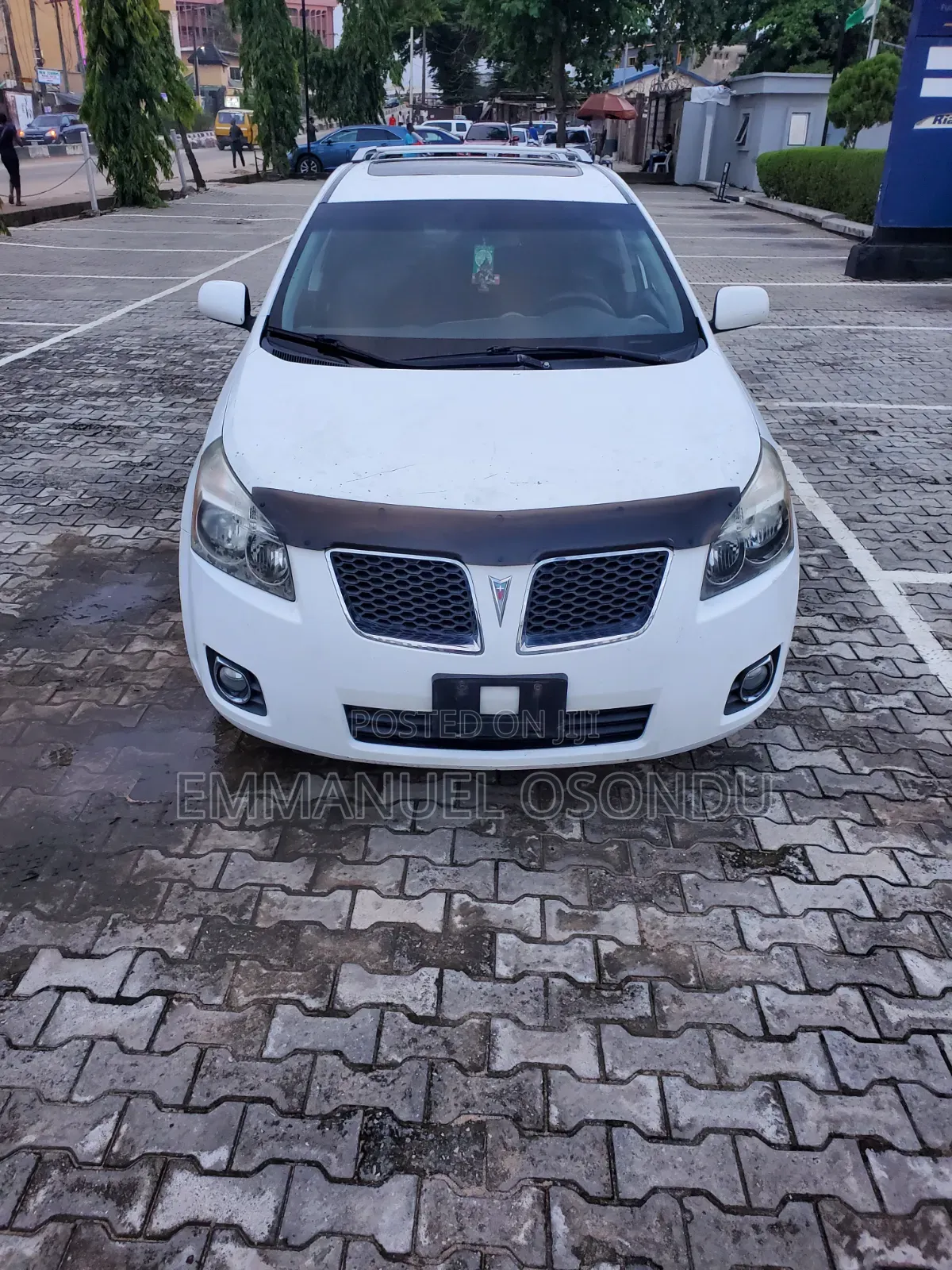 Pontiac Vibe 2008 White