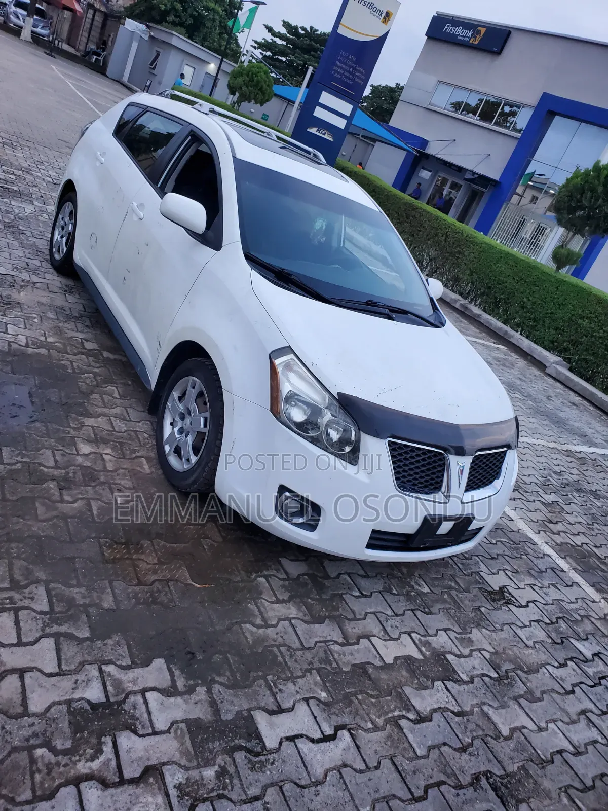 Pontiac Vibe 2008 White