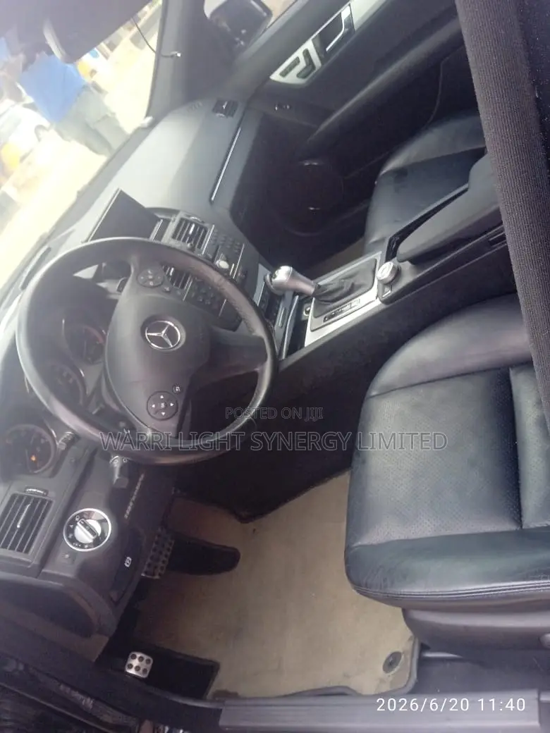 Mercedes-Benz C300 Luxury 4Matic Sedan AWD (3.5L 6cyl 7A) 2013 Black