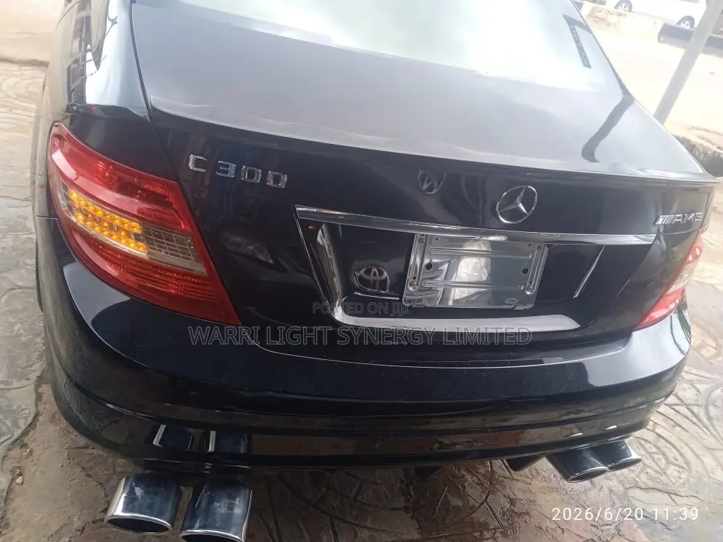 Mercedes-Benz C300 Luxury 4Matic Sedan AWD (3.5L 6cyl 7A) 2013 Black