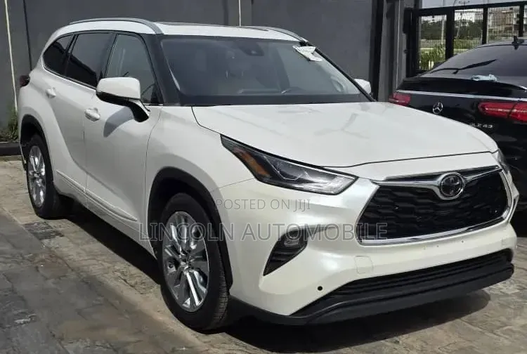 Toyota Highlander Limited 2021 Off white