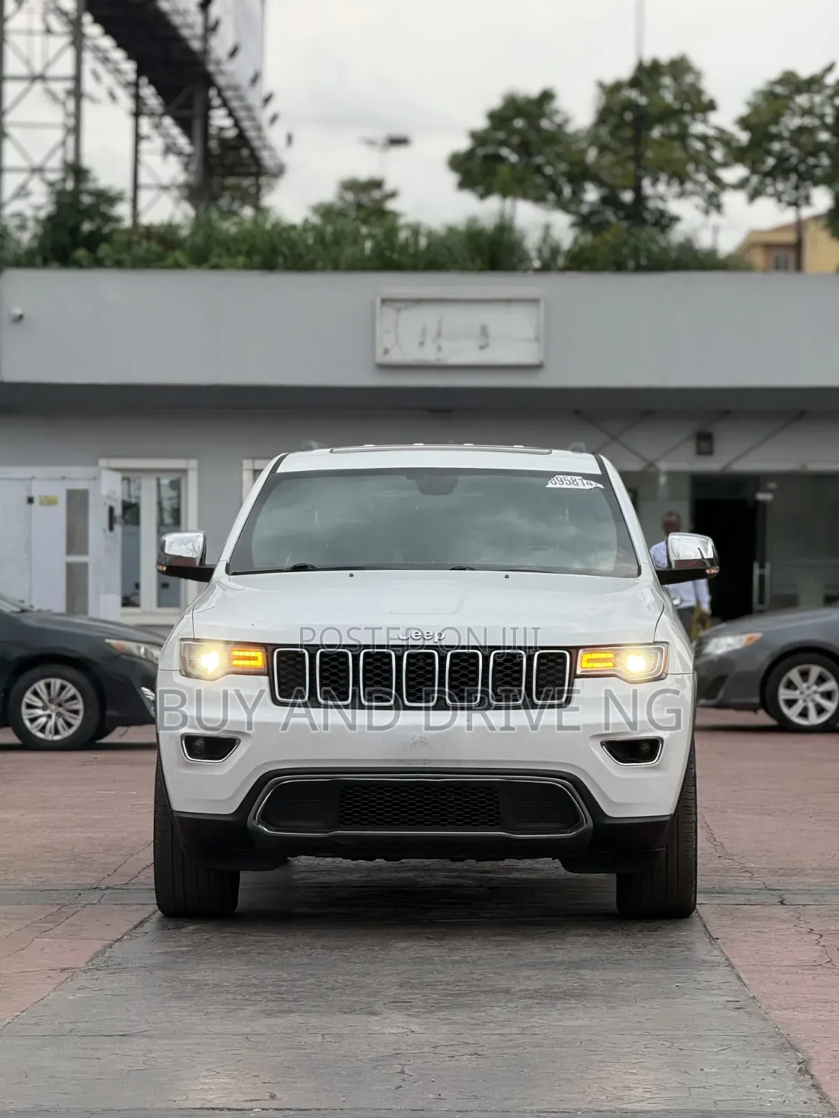 Jeep Grand Cherokee 2021 White