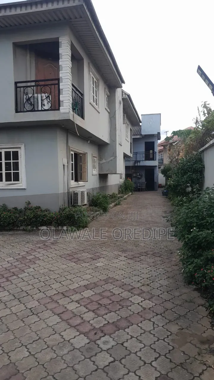 Furnished 5bdrm Duplex in Ago Palace for sale