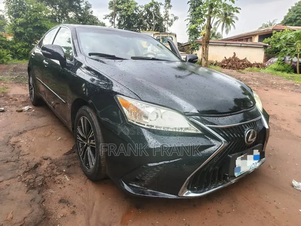 Lexus ES 2015 Black