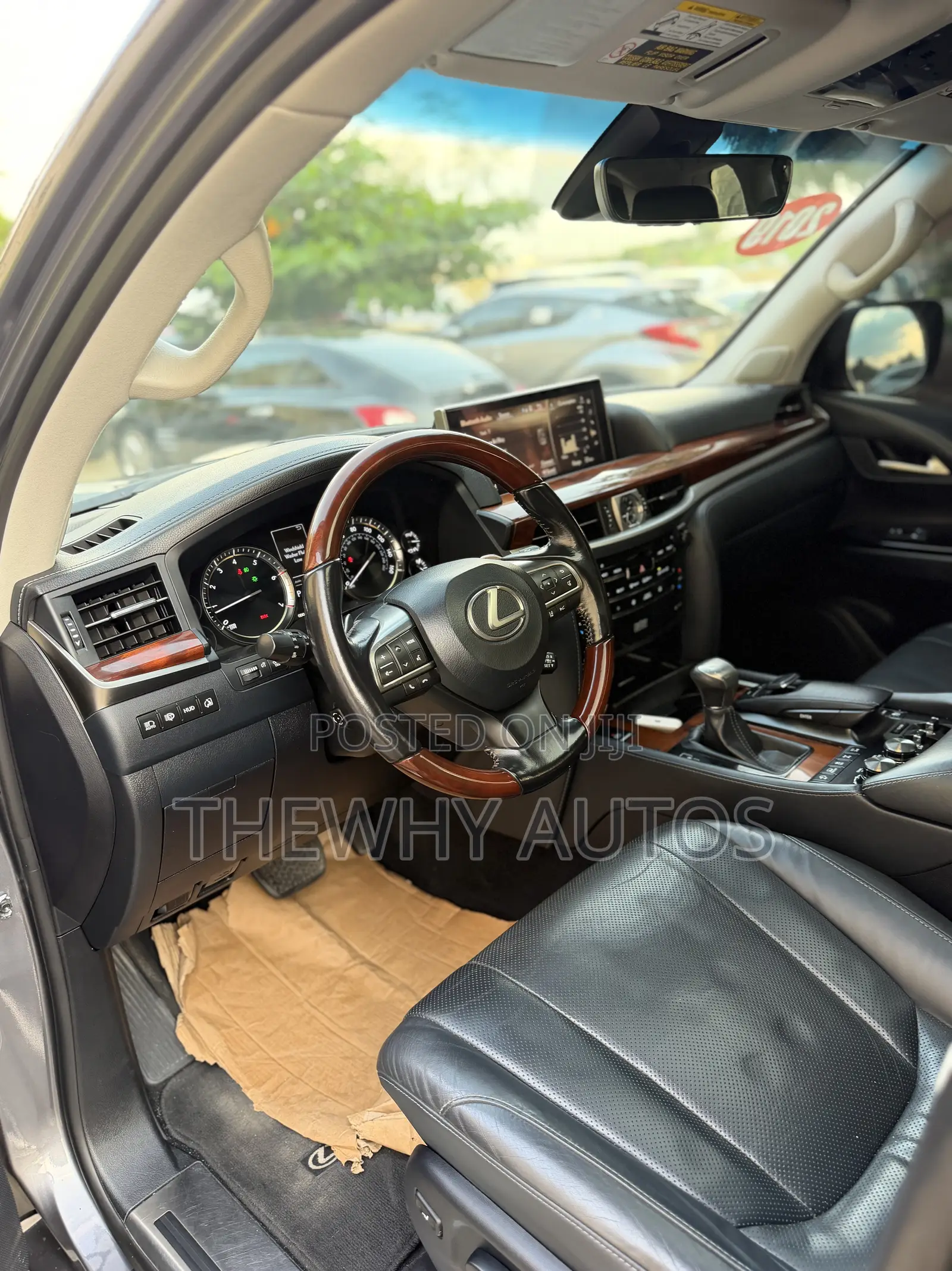 Lexus LX 570 AWD 2019 Gray