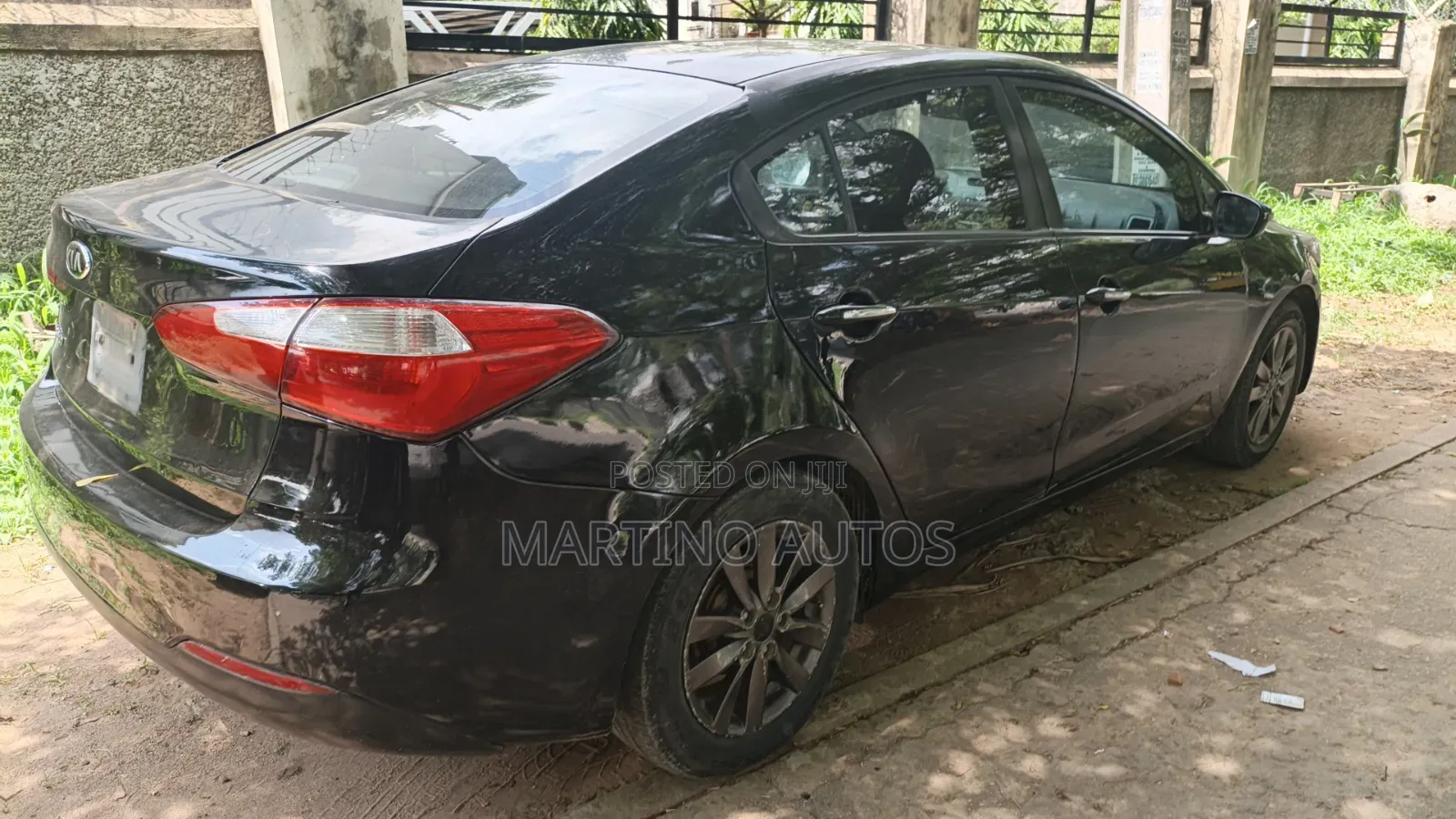 Kia Cerato 2015 Black