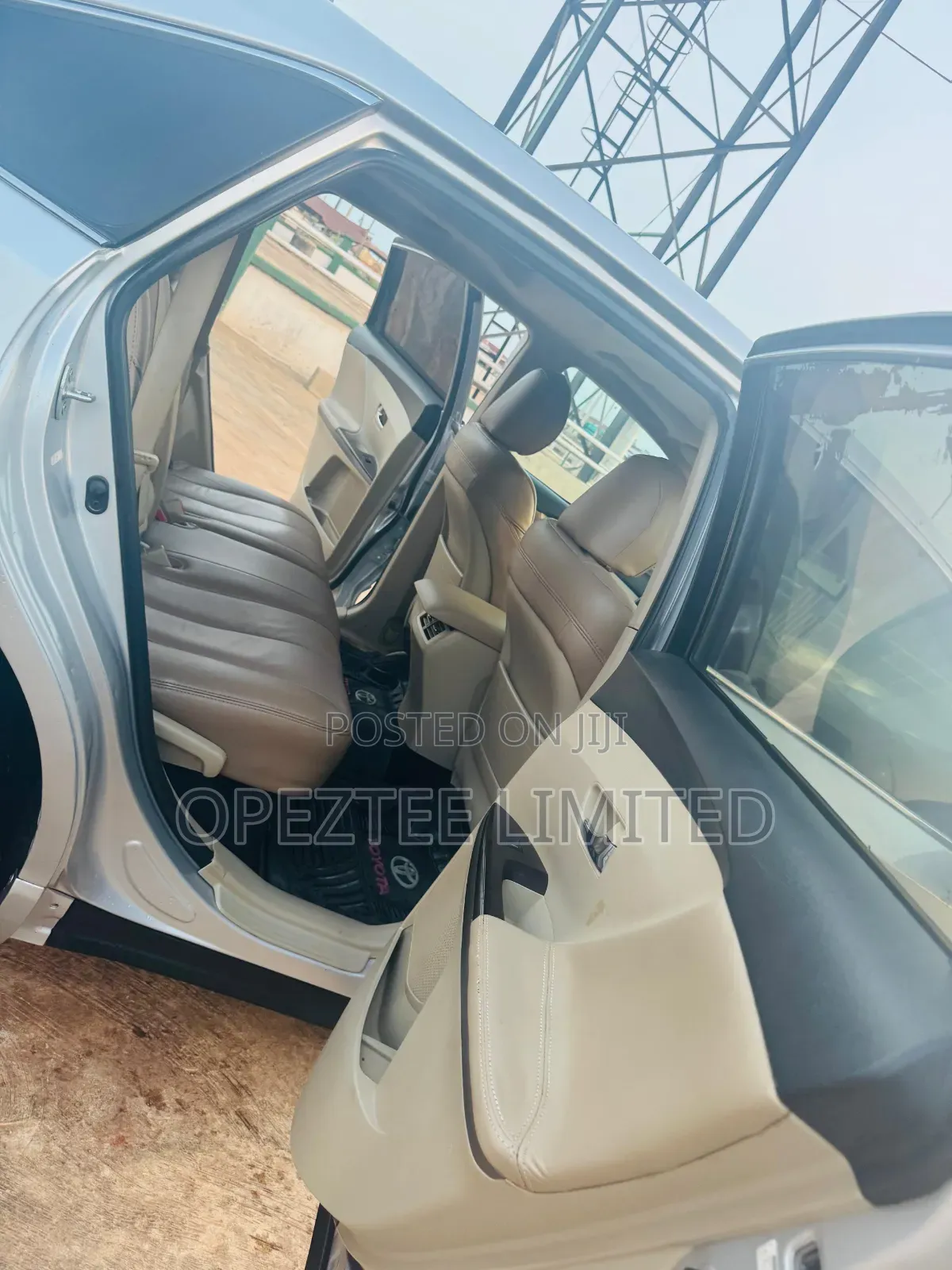 Toyota Venza 2010 Silver