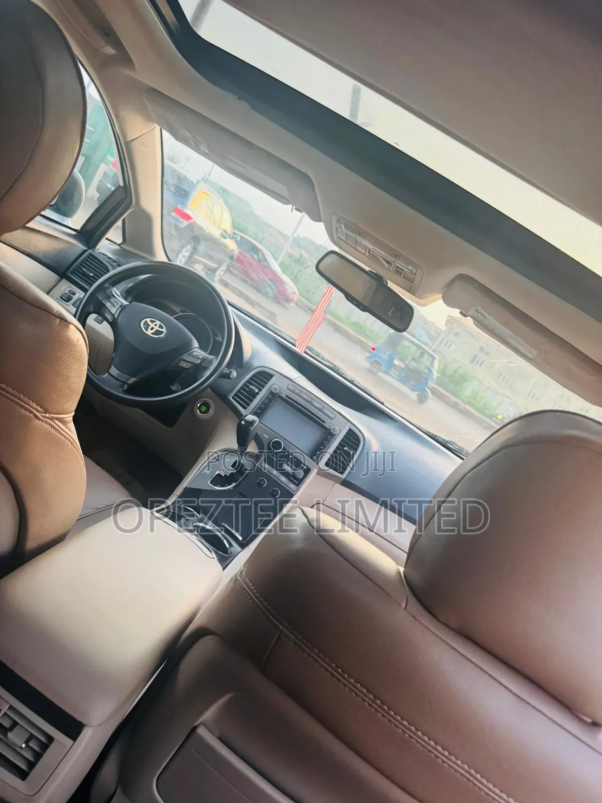 Toyota Venza 2010 Silver