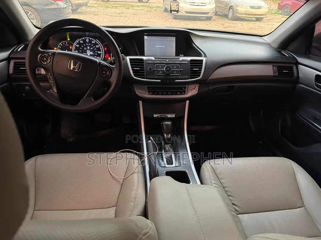Honda Accord EX-L 4dr Sedan FWD (2.4L 4cyl 2A) 2013 Silver