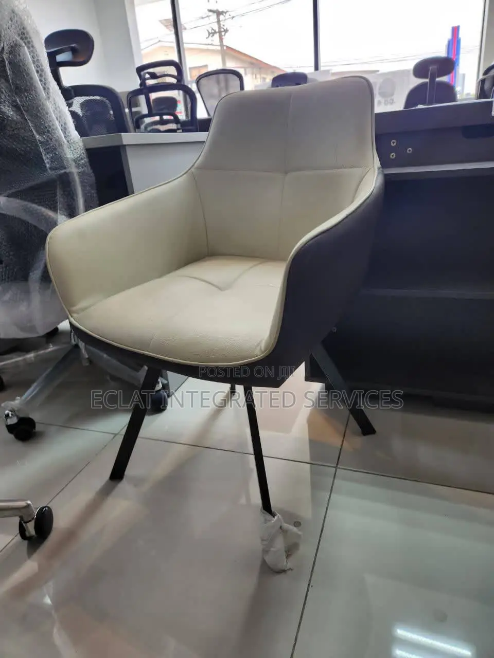 Arm Chair With Swivel Leg