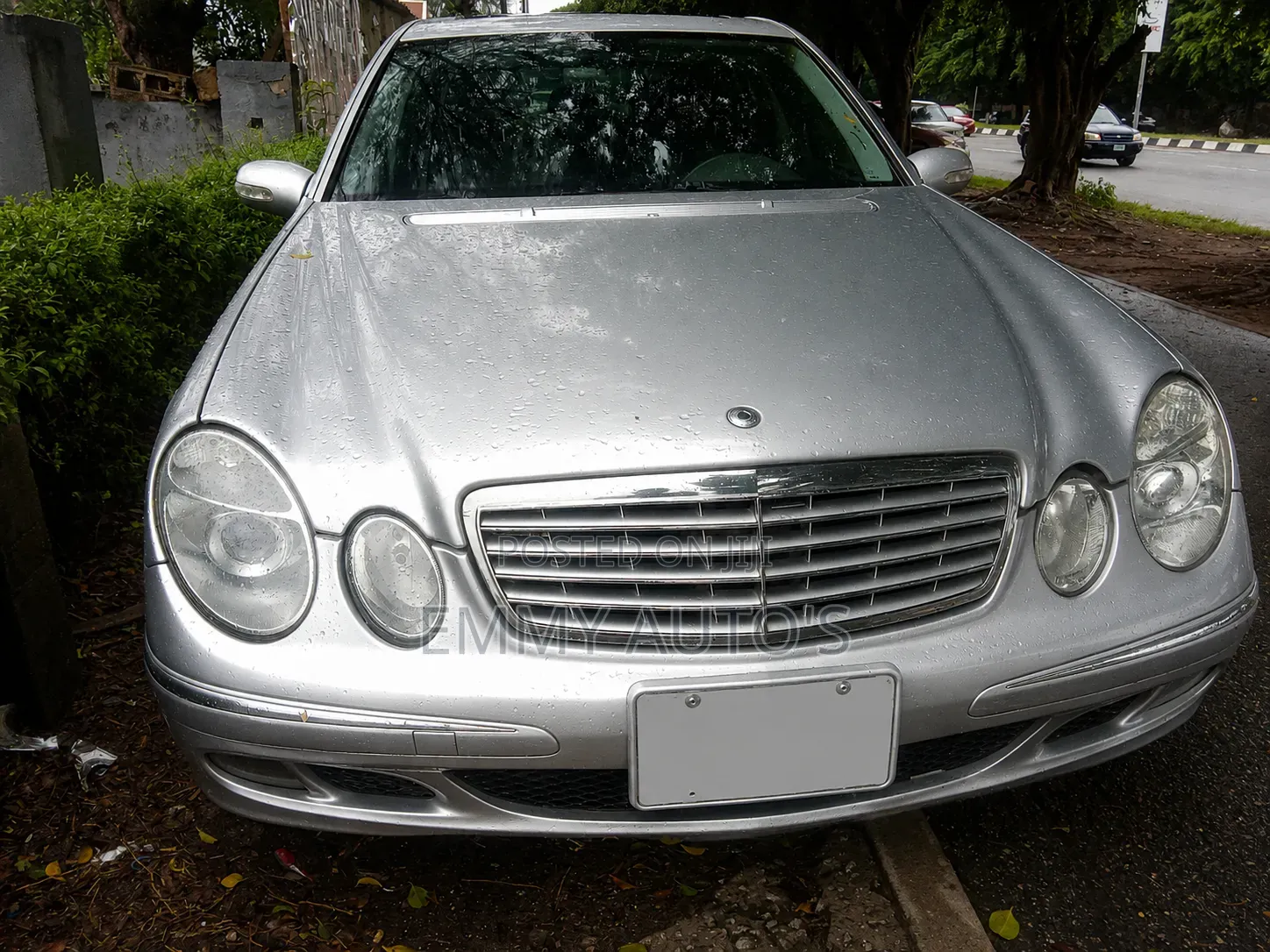 Mercedes-Benz E350 2005 Silver