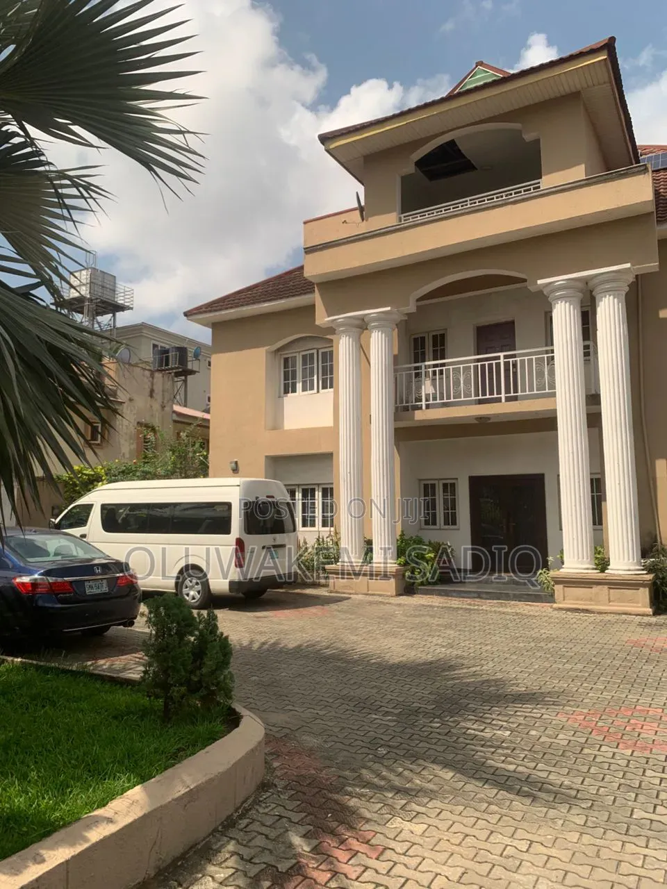Furnished 5bdrm House in Parkview Estate for rent