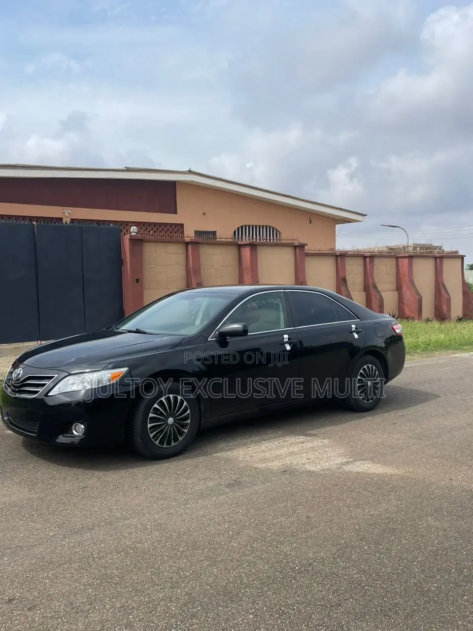 Toyota Camry LE 4dr Sedan (2.5L 4cyl 6A) 2011 Black