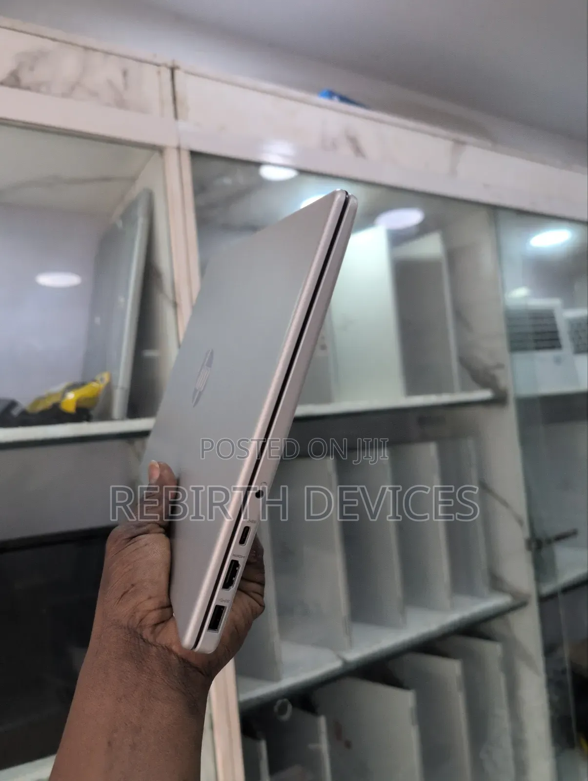 New Laptop HP 14S 8GB Intel Core i5 SSD 256GB