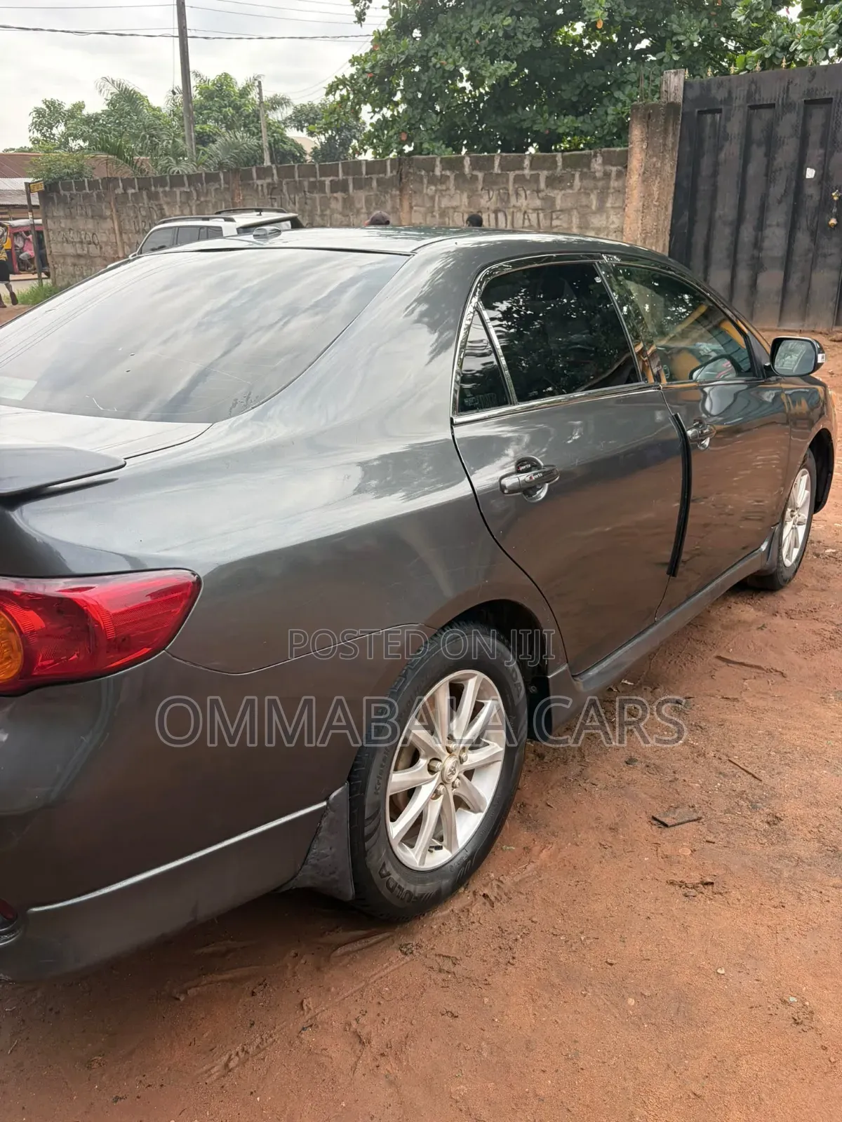 Toyota Corolla 2011 Gray