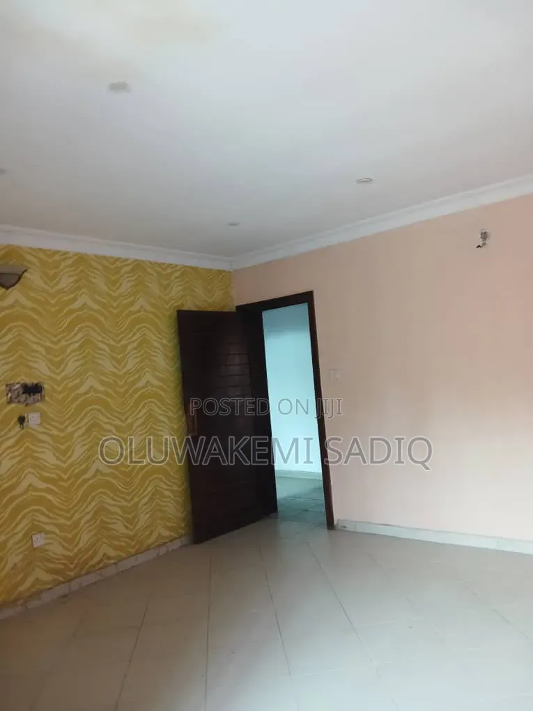 4 Unit Terrace Semi Detached Duplex