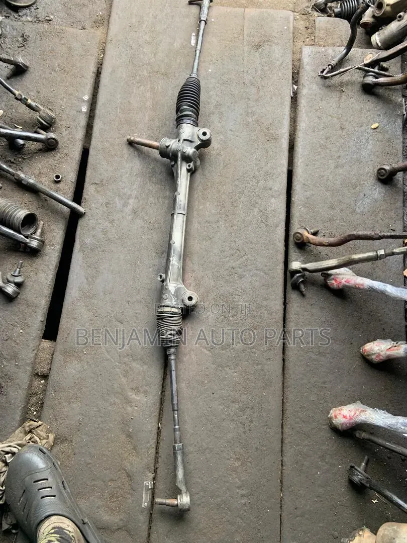 Steering Rack Matrix 2008 4wheel Drive