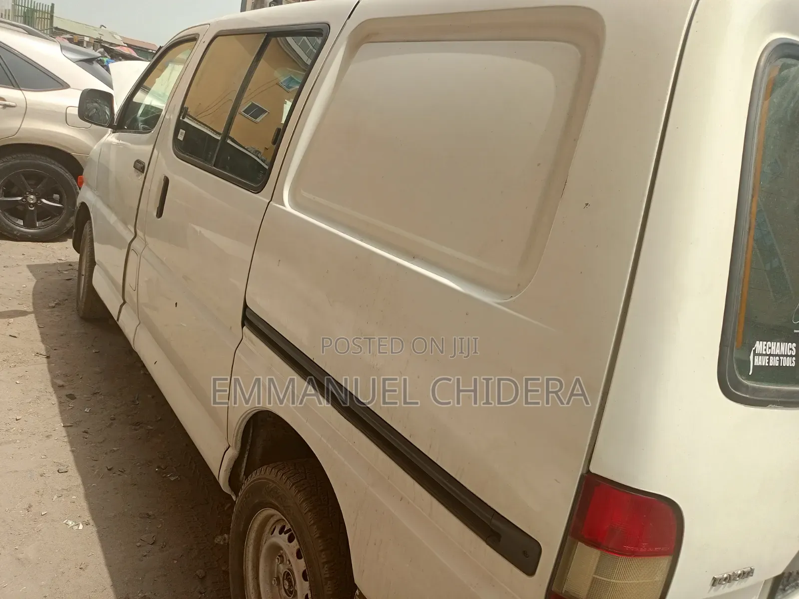 Toyota HiAce 2005 White