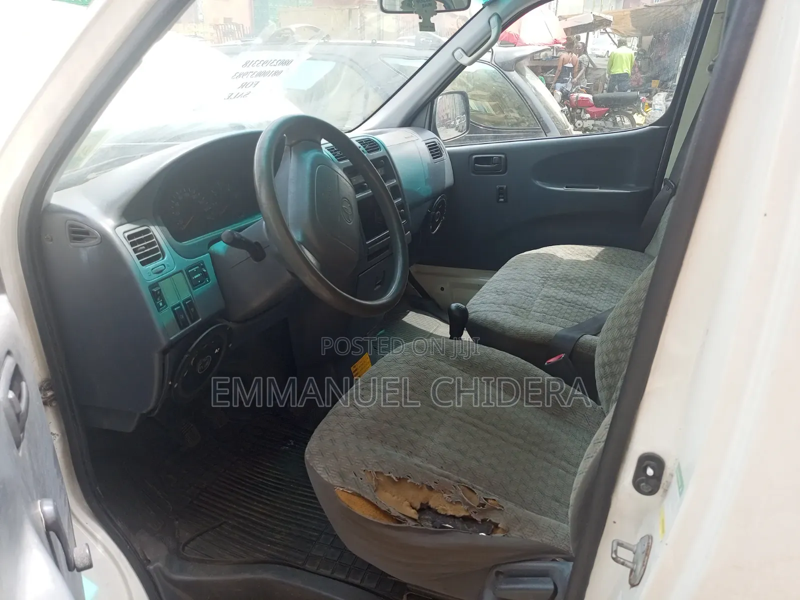 Toyota HiAce 2005 White
