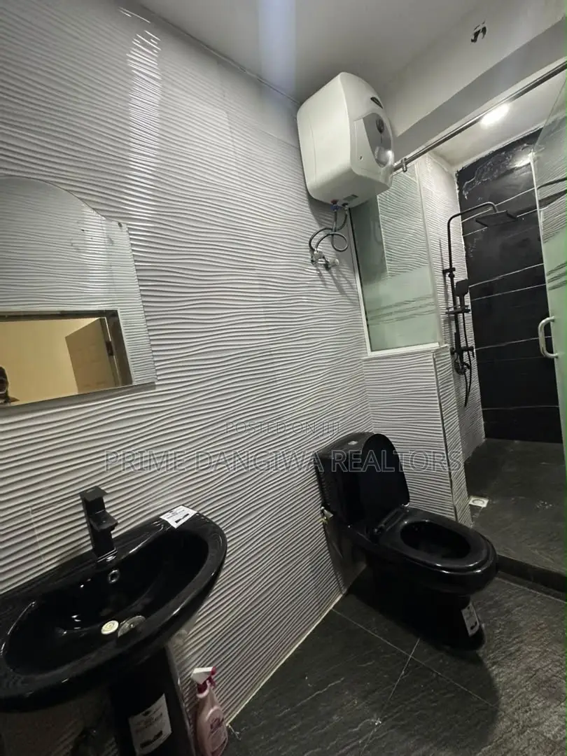 2bdrm Block of Flats in Maitama for rent