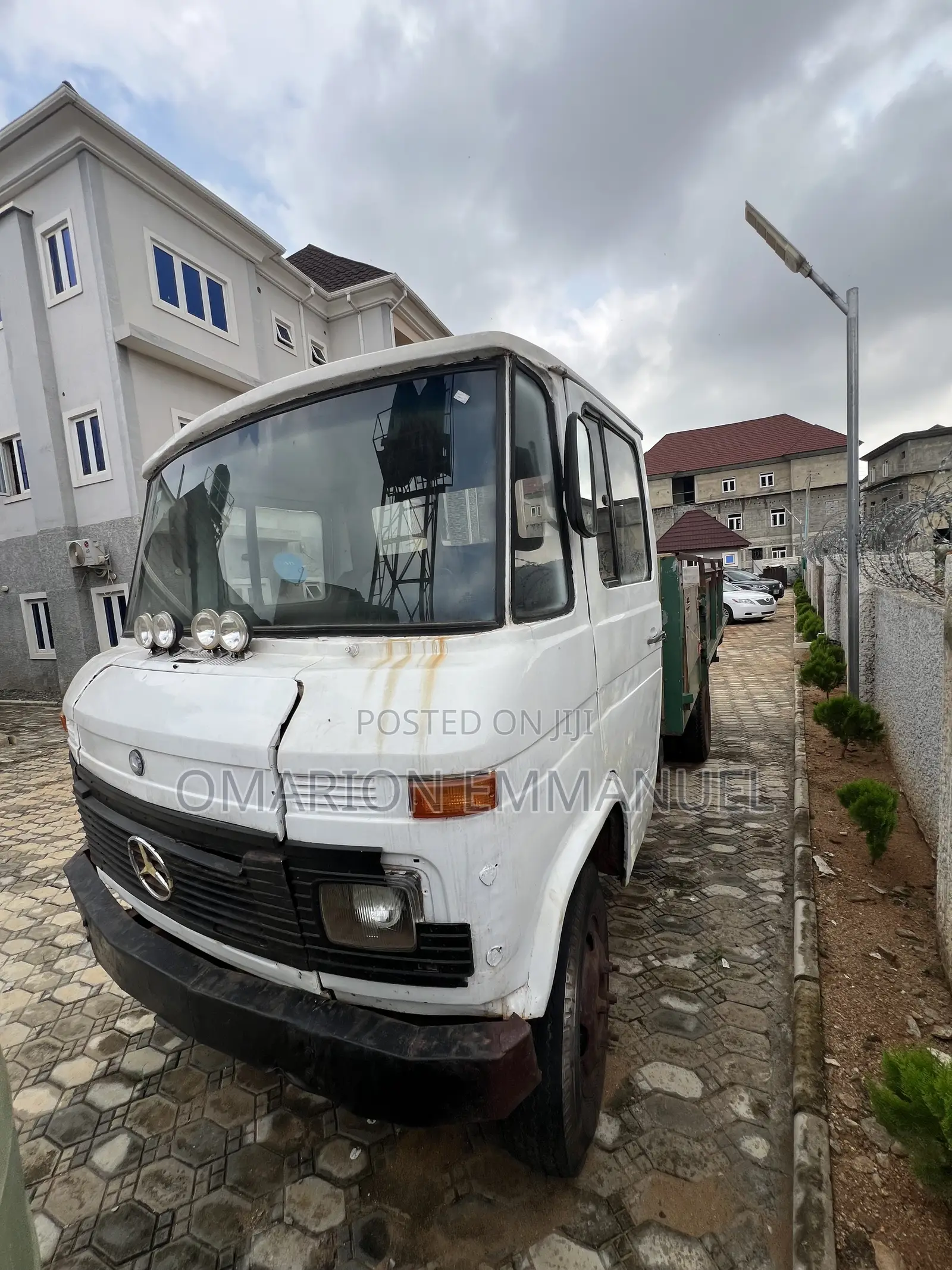 Mercedes-Benz 814D 1986 White