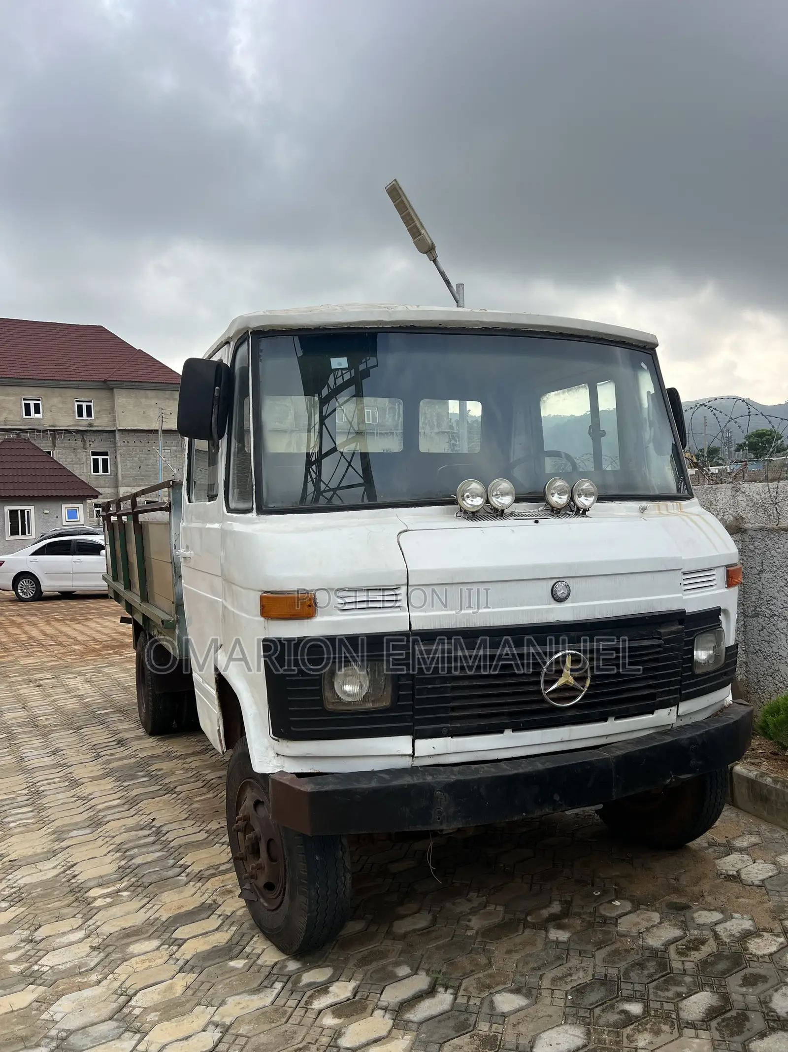 Mercedes-Benz 814D 1986 White