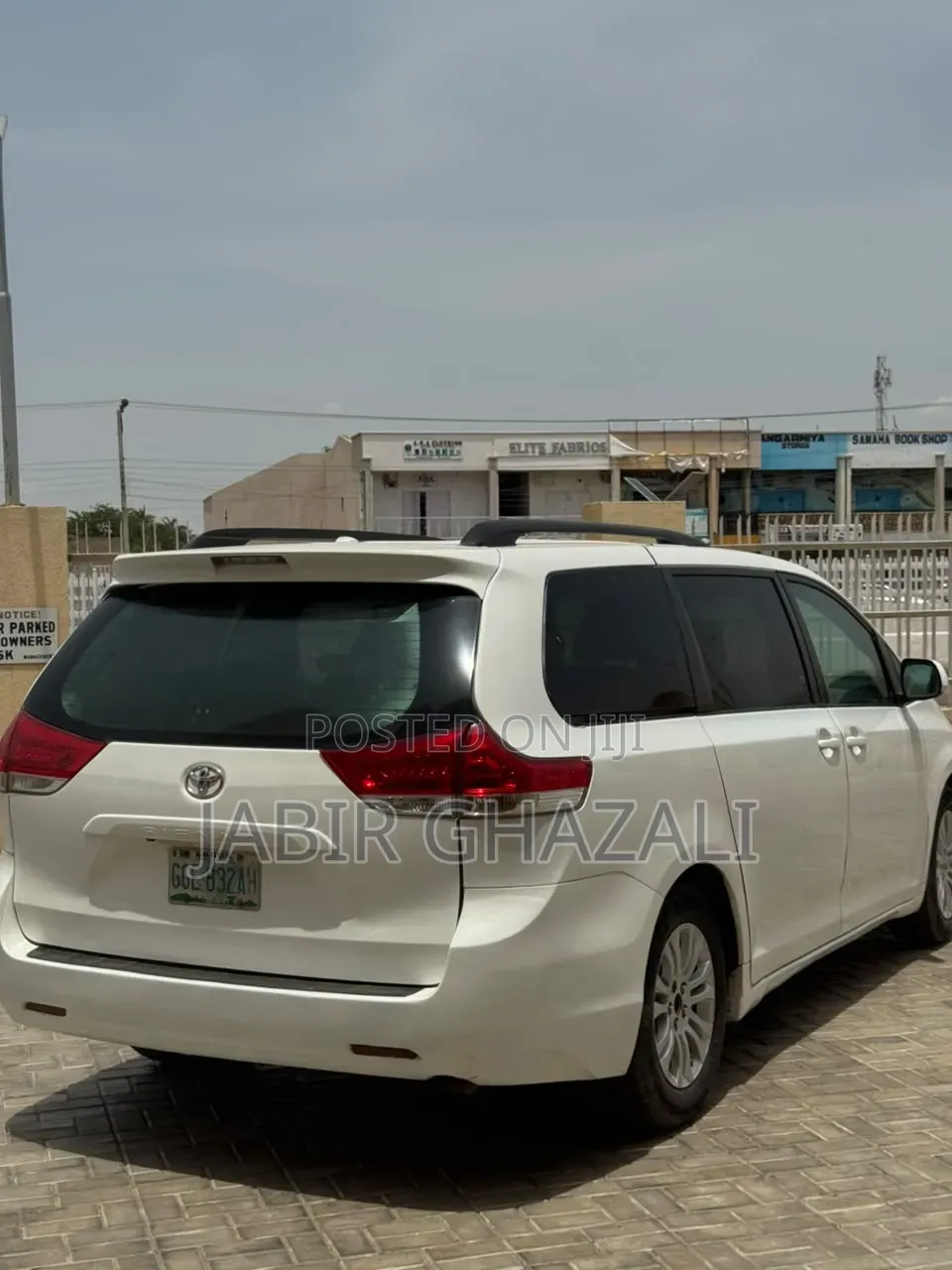 Toyota Sienna 2013 White
