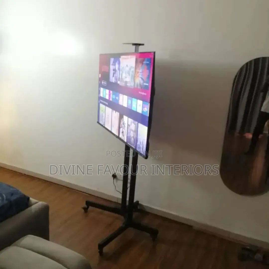 32 - 65 Inch Mobile Tv Stand - Movable