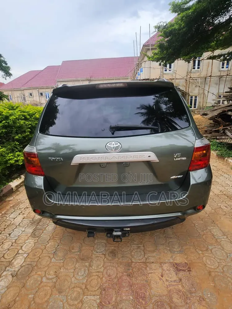 Toyota Highlander 2010 Green