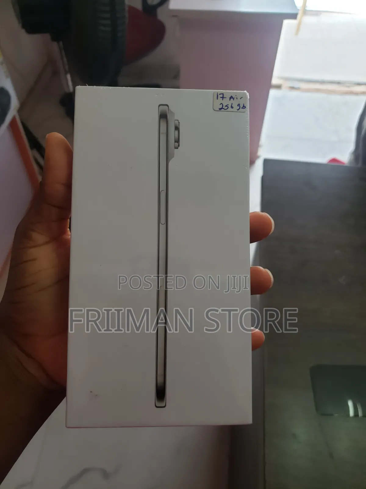 New Apple iPhone Air 256 GB Gold