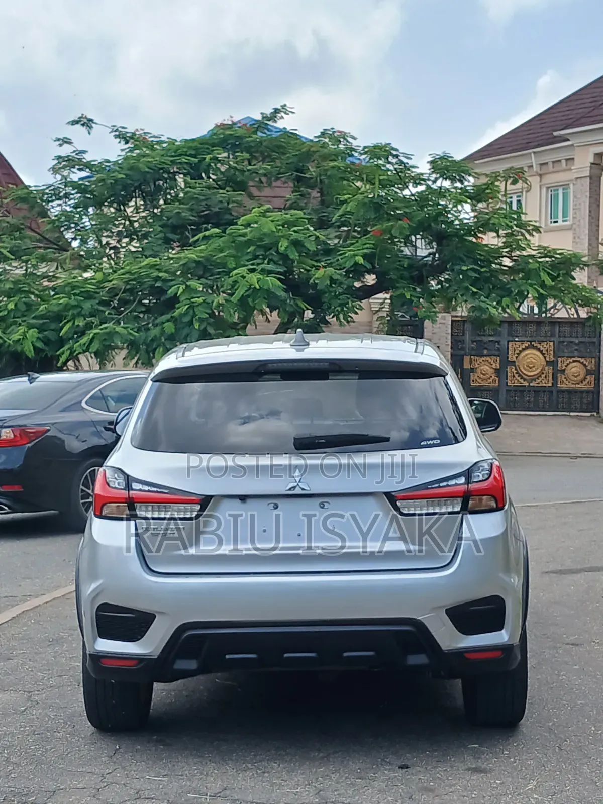Mitsubishi Outlander 2025 Silver