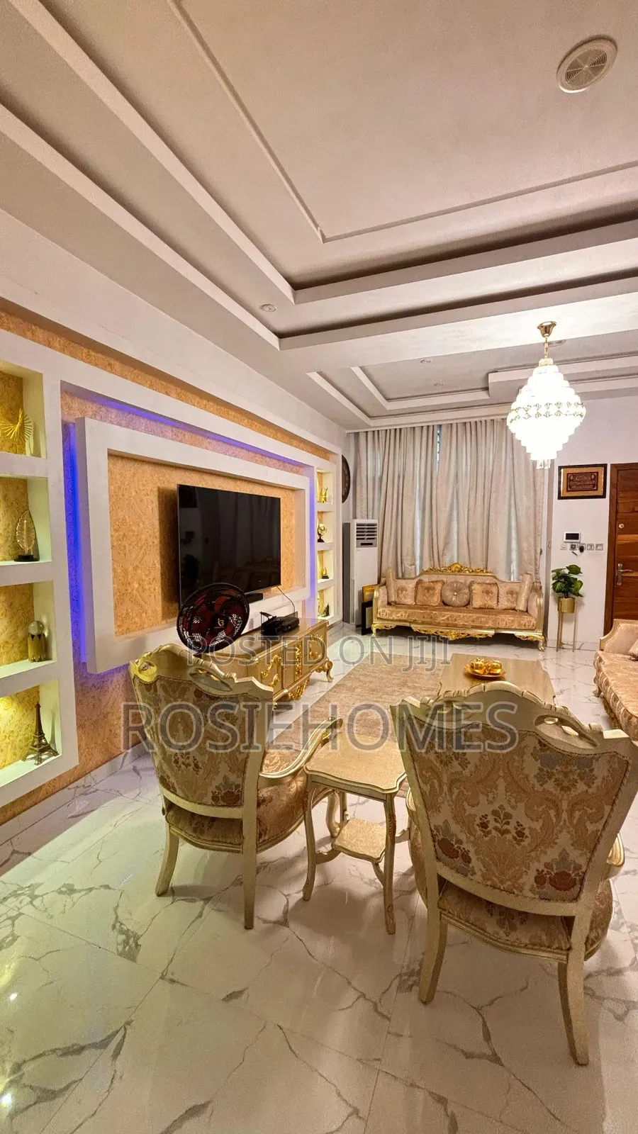Furnished 5bdrm Duplex in Chevron for rent