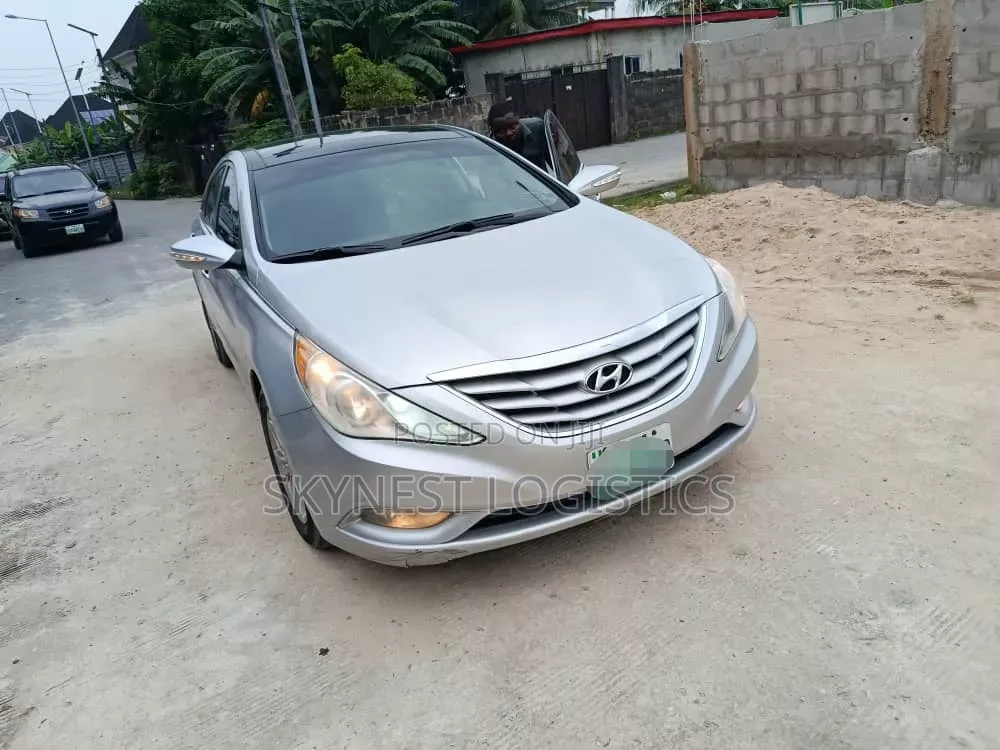 Hyundai Sonata 2012 Gray