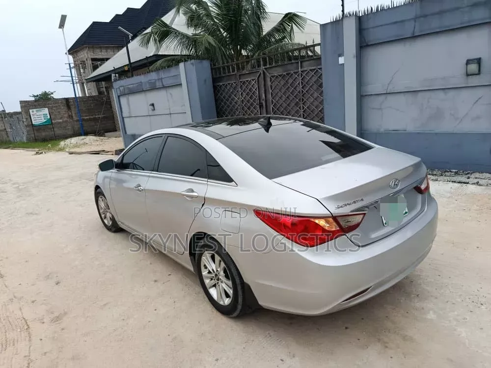 Hyundai Sonata 2012 Gray