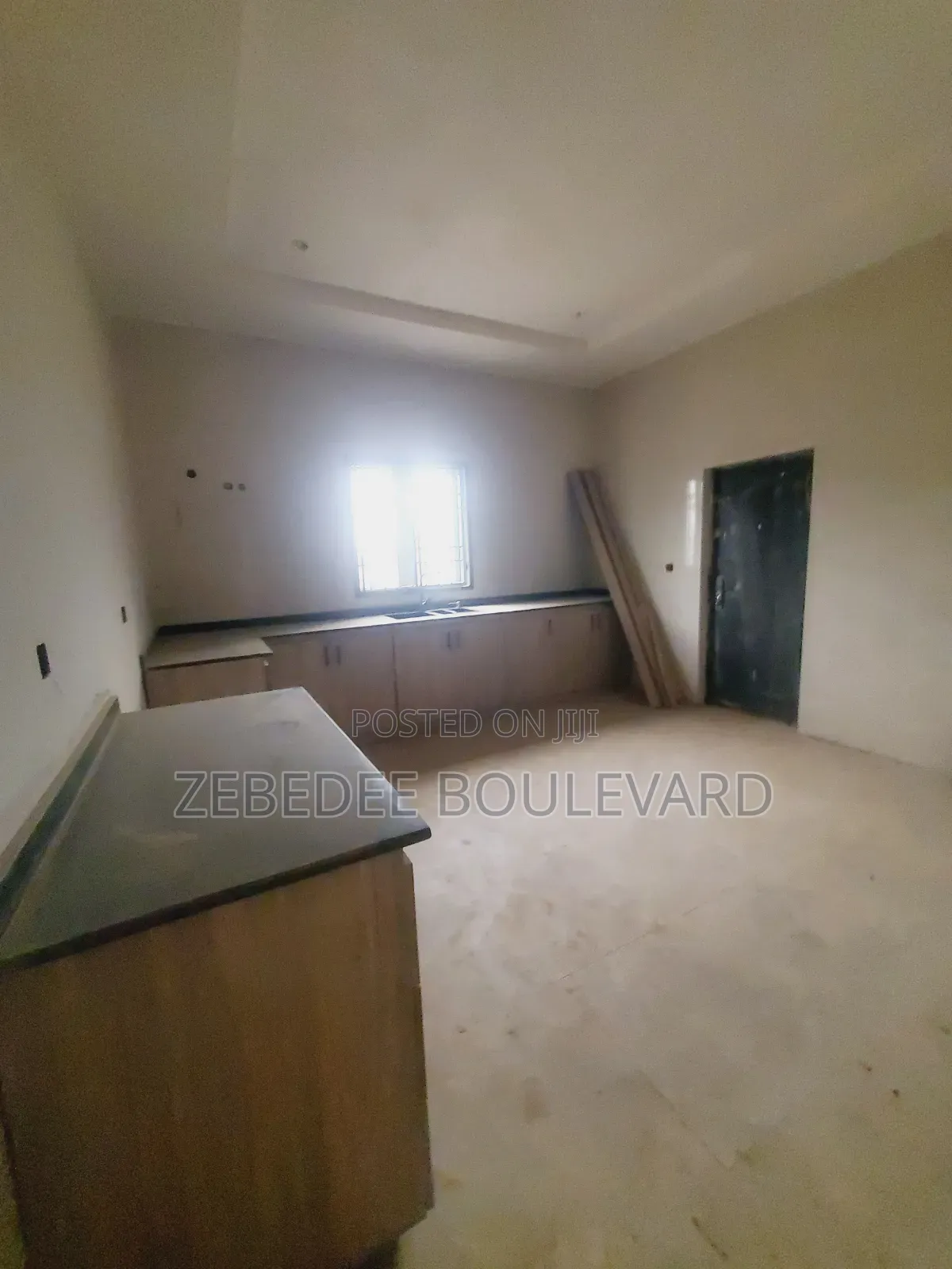 4bdrm Townhouse / Terrace in Galadimawa for rent