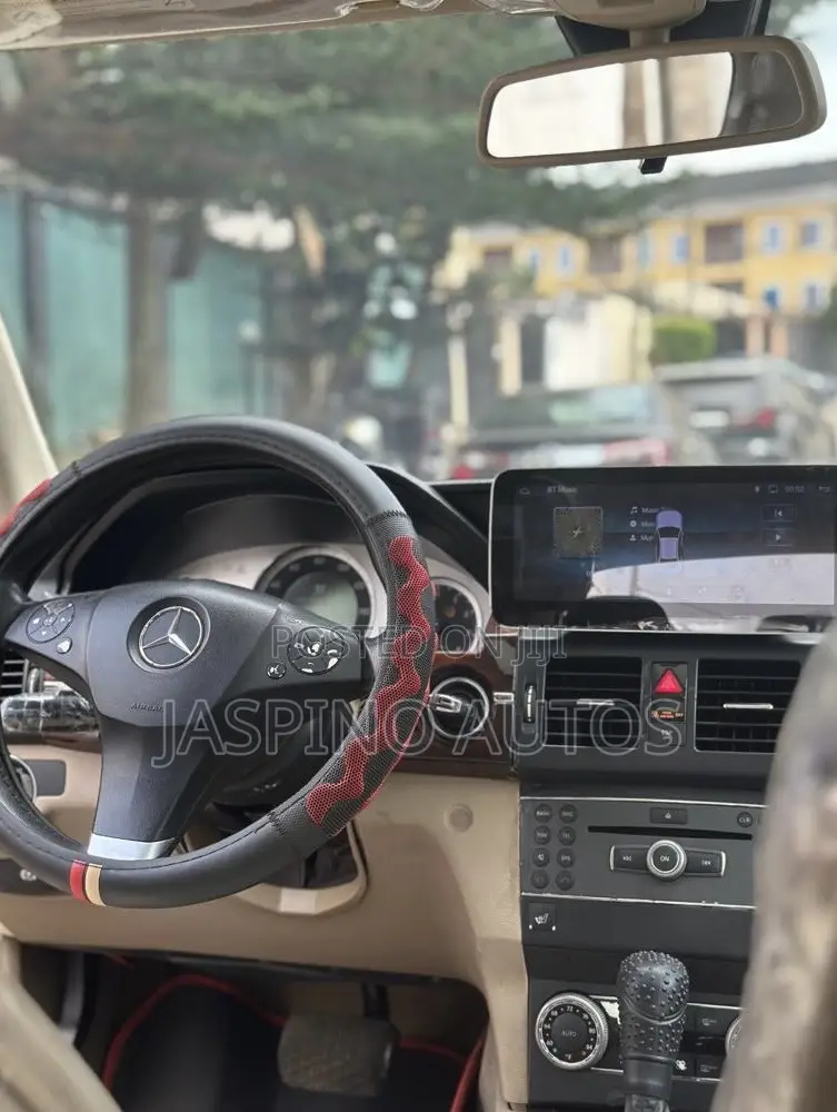 Mercedes-Benz GLK-Class 2010 Blue