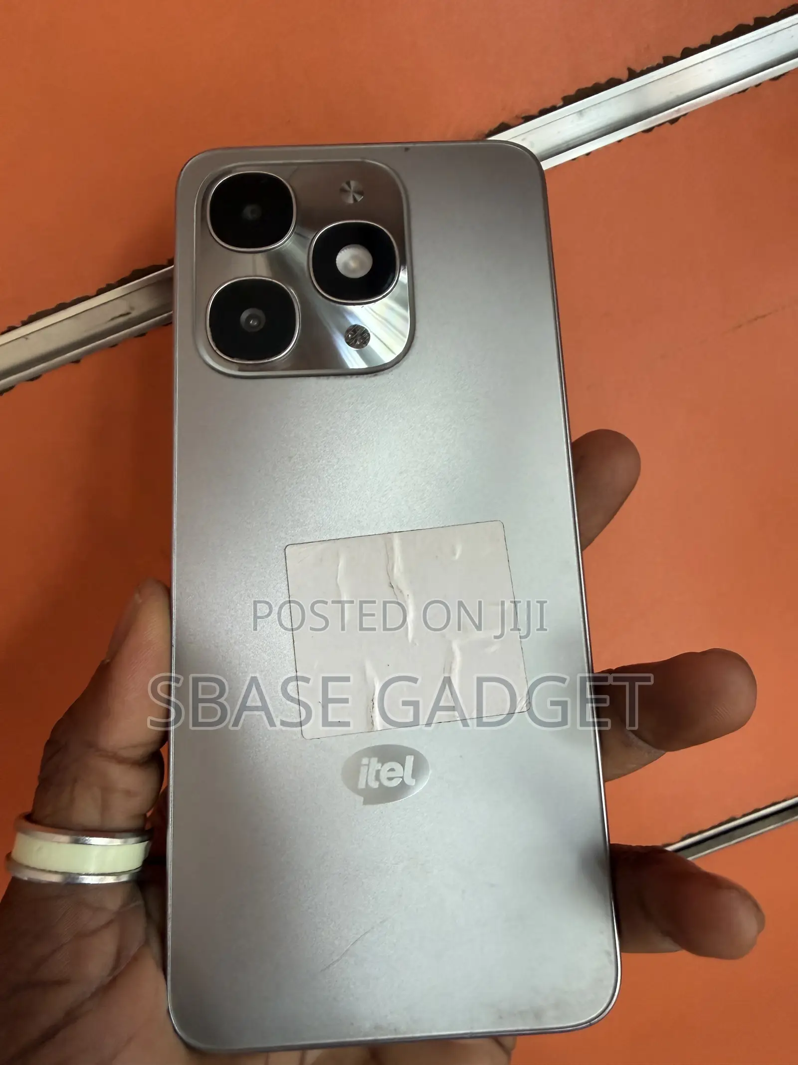 Itel A90 128 GB Gold