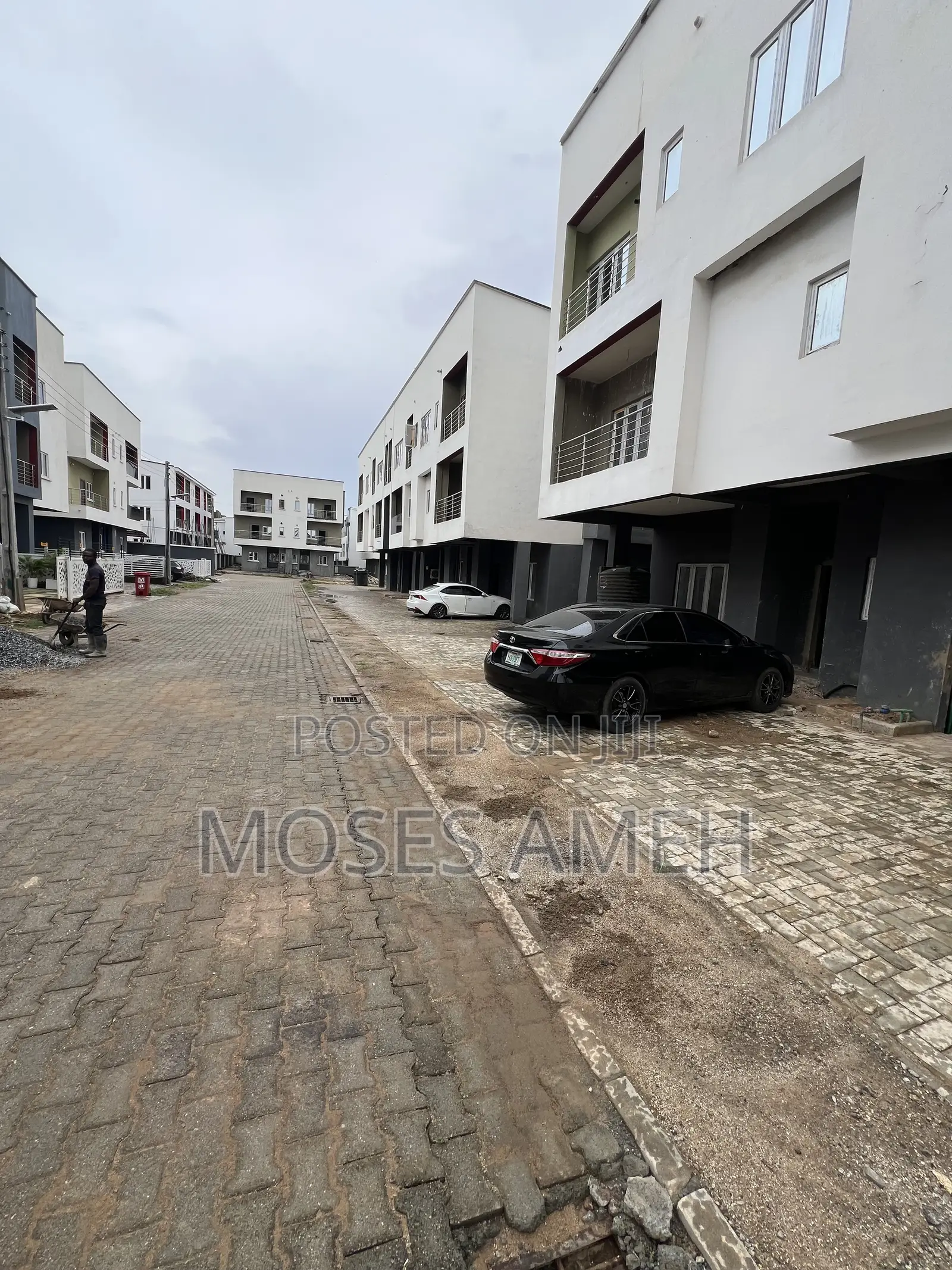 3bdrm Townhouse / Terrace in Katampe (Main) for rent