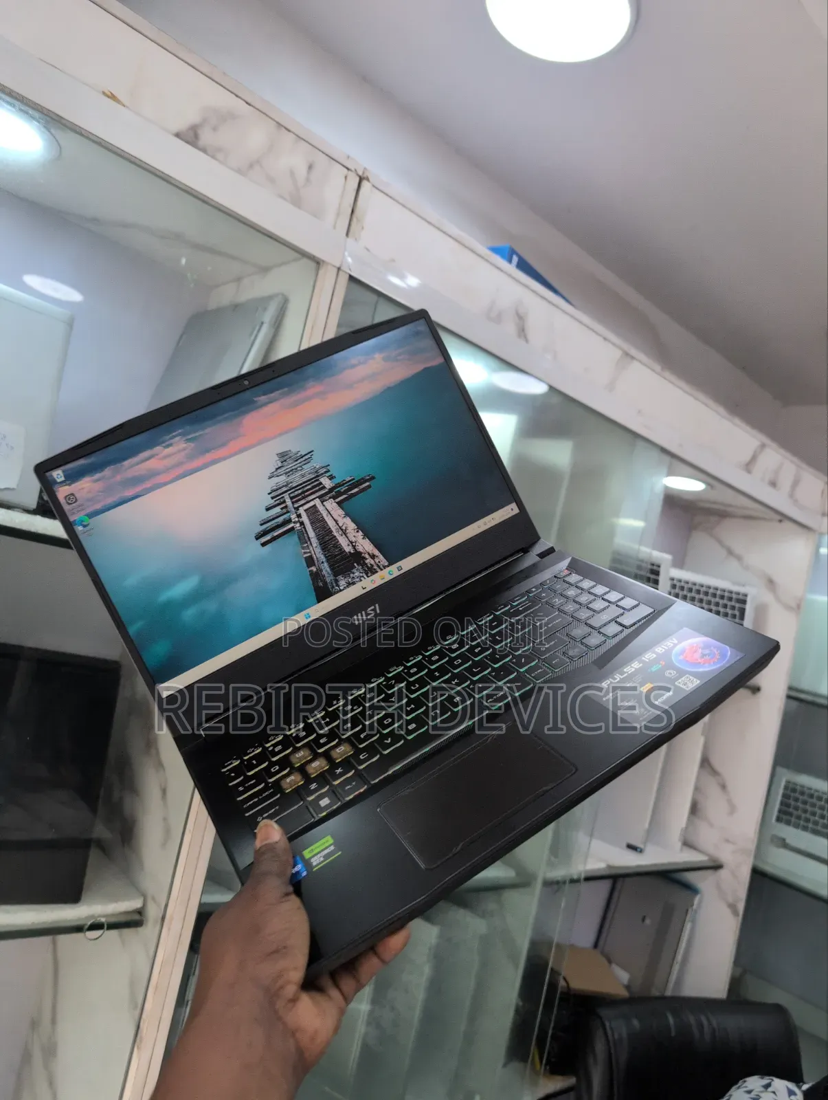 Laptop MSI Pulse GL66 16GB Intel Core i7 SSD 512GB