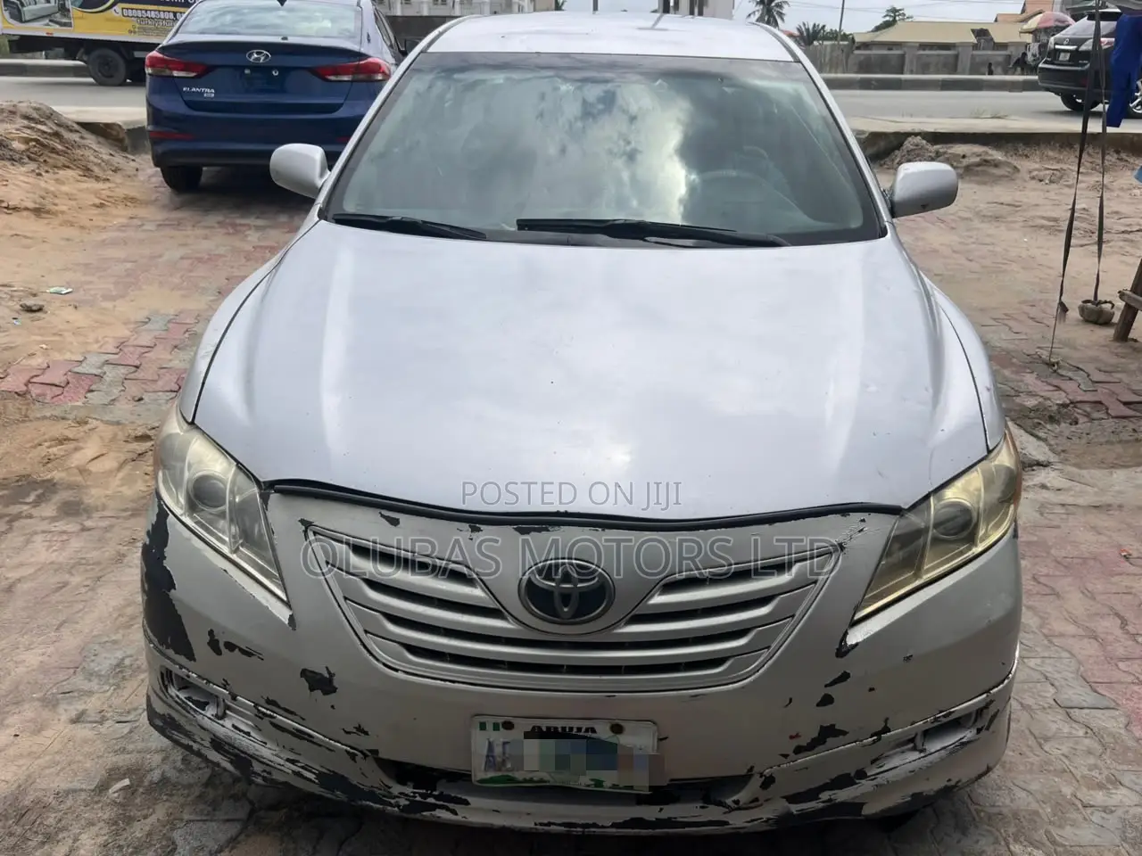 Toyota Camry SE V6 4dr Sedan (3.5L 6cyl 6AM) 2007 Silver