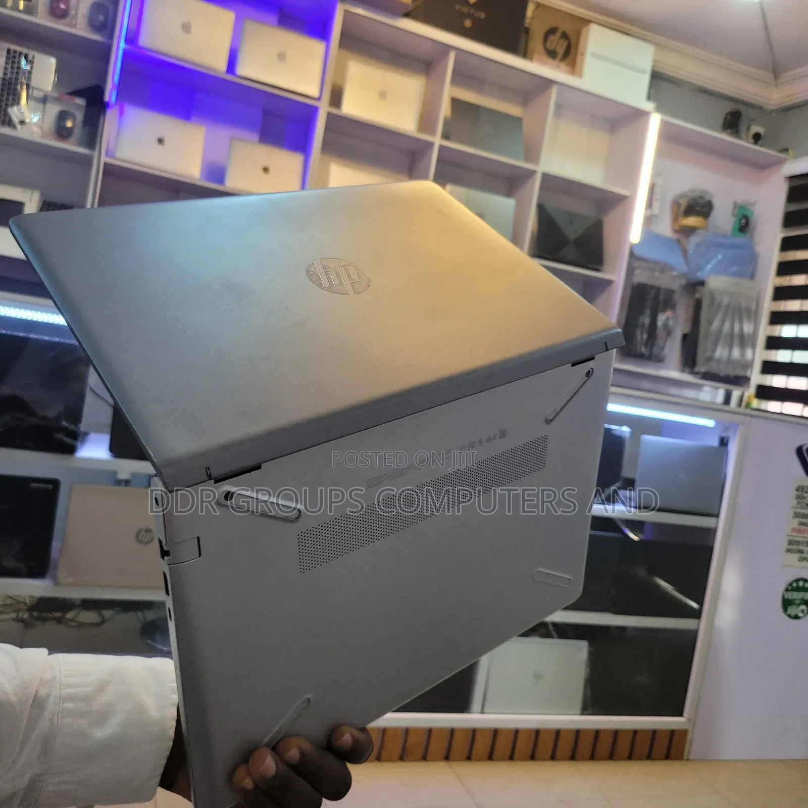 Laptop HP 14-dq1088wm 8GB Intel Core i5 HDD+SSD 1T