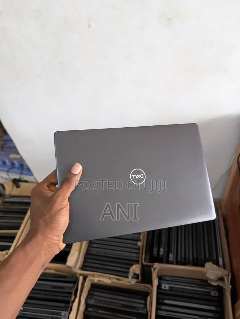 Laptop Dell Latitude 5300 8GB Intel Core i5 HDD+SSD 256GB